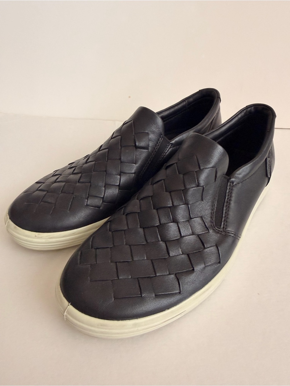 ECCO Soft 7 Woven Leather Slip-On Sneakers Women’s EU 38 US 7 Black